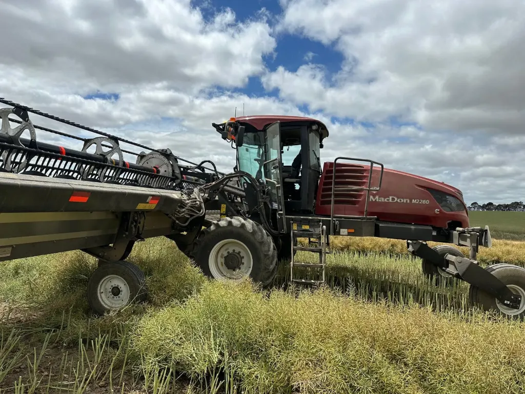 [K/MAC/001] MacDon Agri-Steer kit (Trimble ready)
